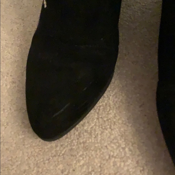 Black suede short boots with floral design - Picture 5 of 5